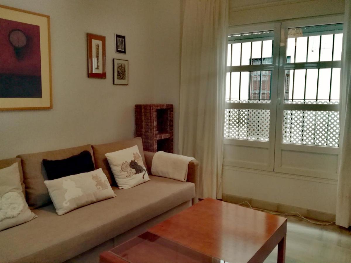 סביליה Apartamento San Luis. Plaza De Parking Gratis!!! מראה חיצוני תמונה