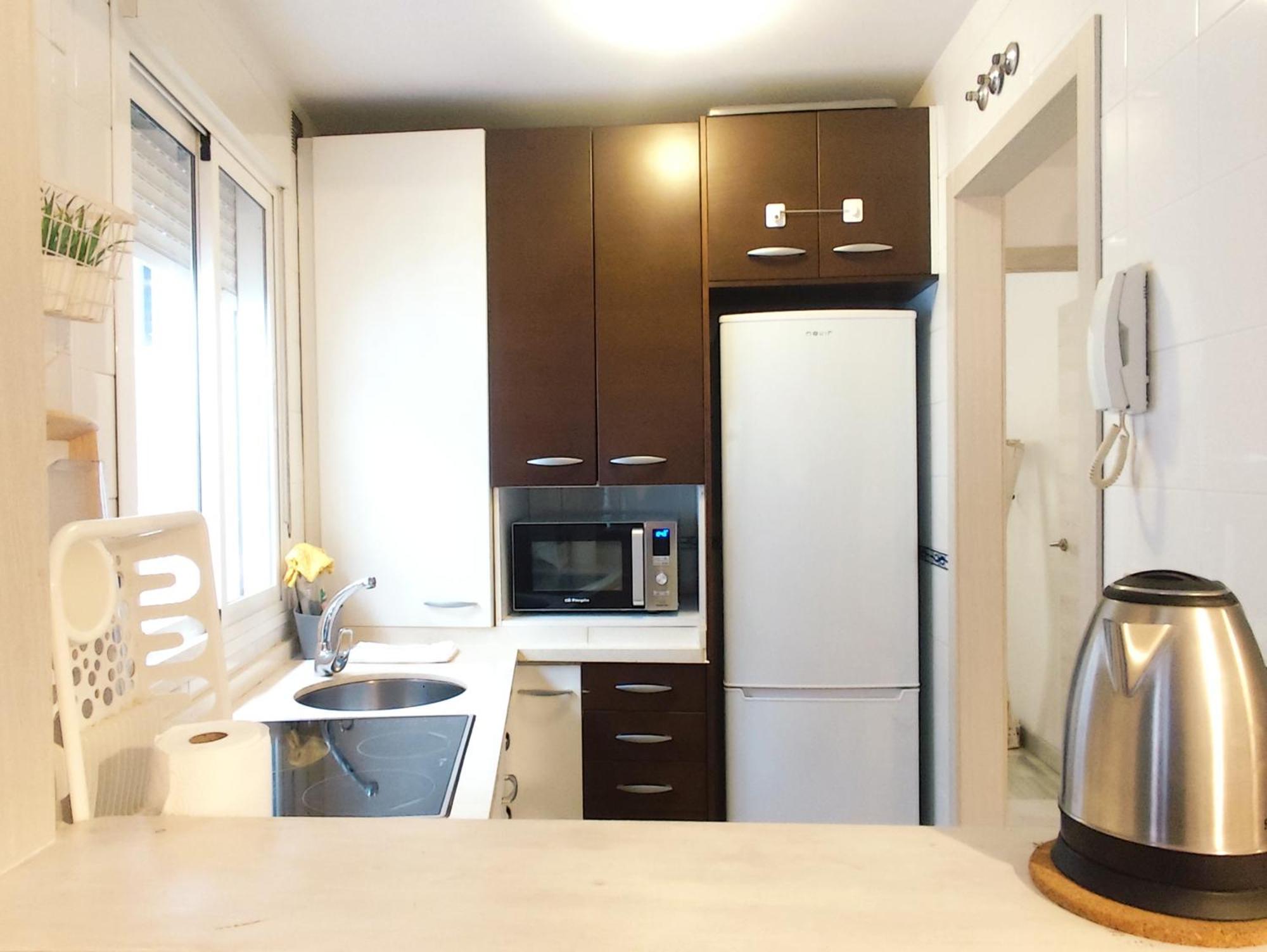 סביליה Apartamento San Luis. Plaza De Parking Gratis!!! מראה חיצוני תמונה